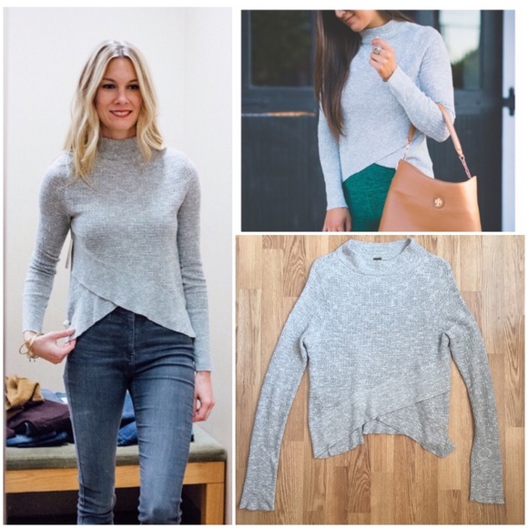 Free People Sweaters - 1 DAY SALE 🎉FreePeople mockneck tulip hem sweater